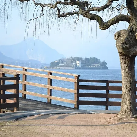 Palazzotto * Stresa